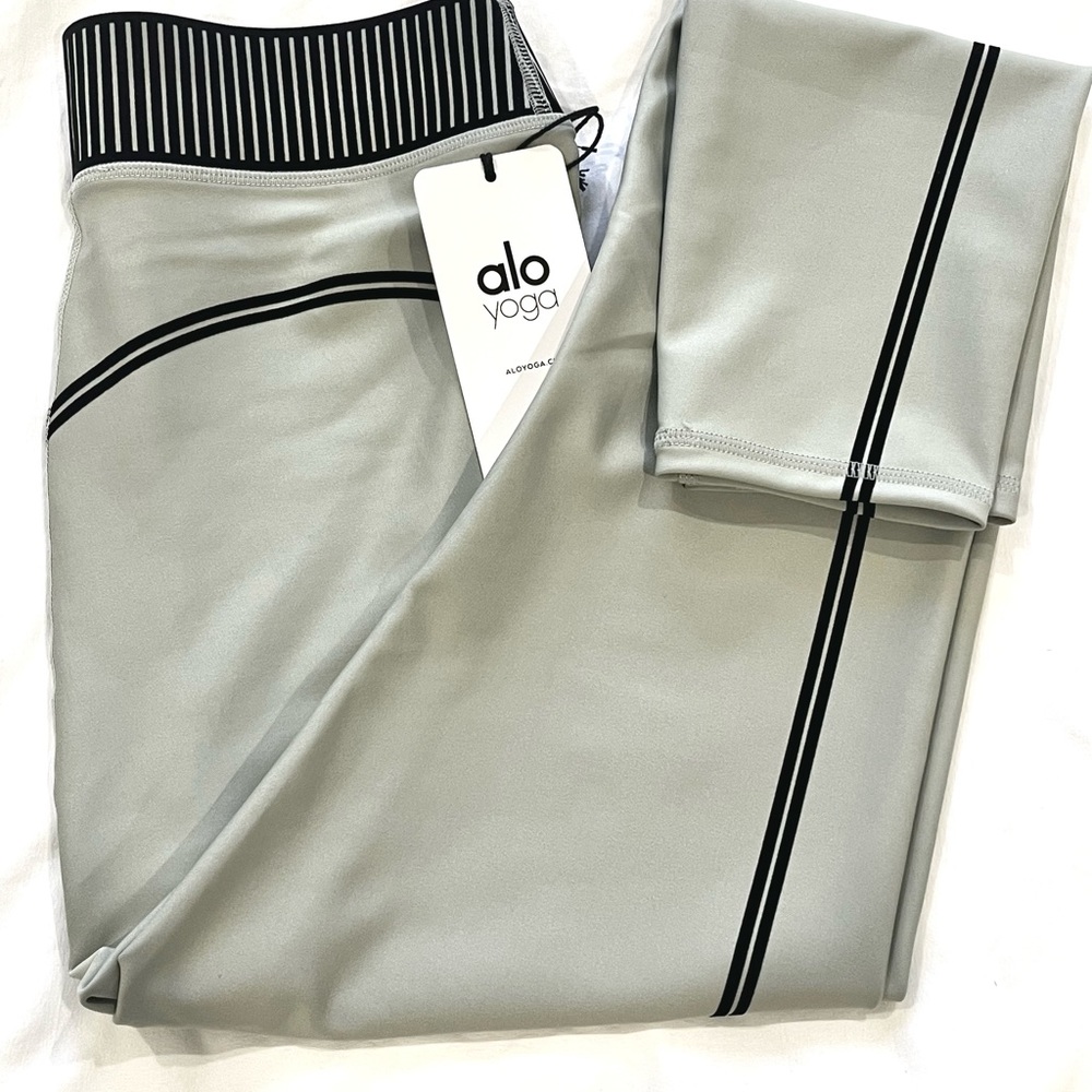 ALO NWT AIRLIFT HIGH-WAIST 7/8 LINE UP LEGGING LIMESTONE